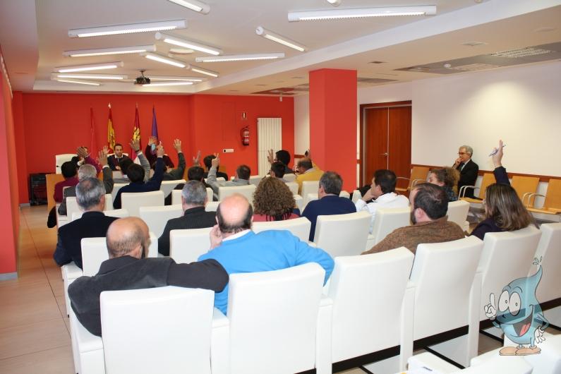 FOTO MASweb. Momento de la votación de los votos a favor de los proyectos segunda subvención 29.12